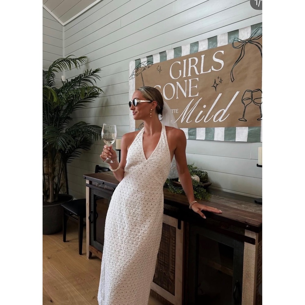 Universal thread White Eyelet cut out Halter Maxi Dress V Neck Back large‎ new